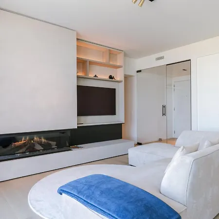 Huswell - Coastal Luxury Unit With Panoramic View Ostend
